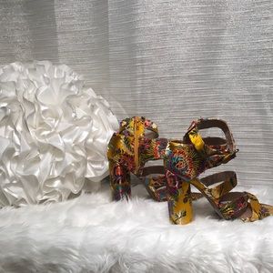 Open Toe Strapped Heeled Sandals